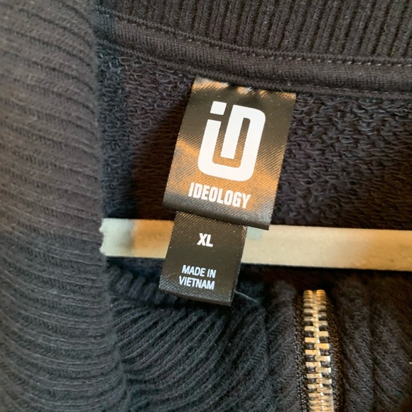 Ideology cropped 1/2 zip sweatshirt. EUC. Black, size XL - Picture 5 of 6